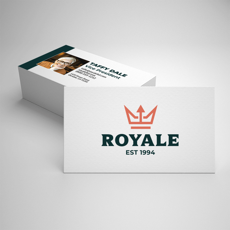 TH-100-04392_social_business-card-straight-on-